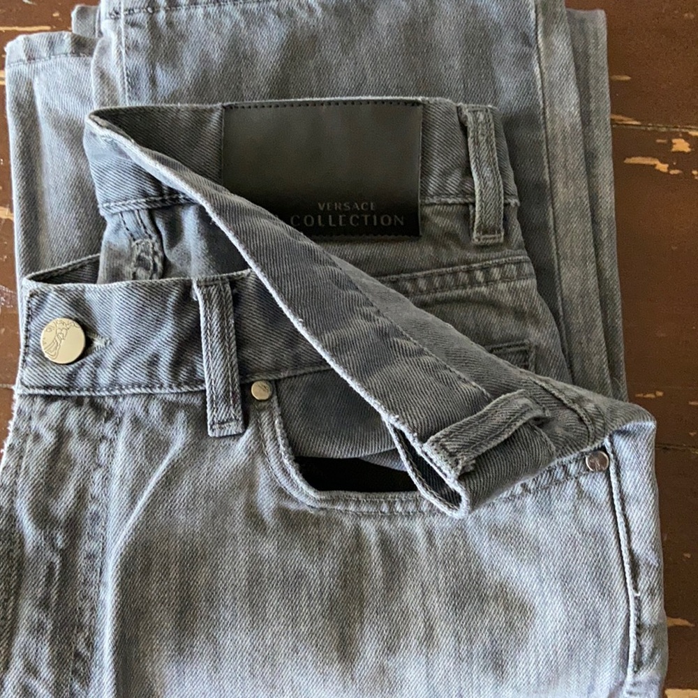 Men’s Versace Collection grey wash jeans.  size says 33.  Fits like a 32 30.